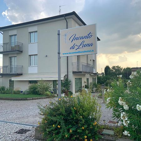 Incanto Di Luna Hotel Сірміоне Екстер'єр фото