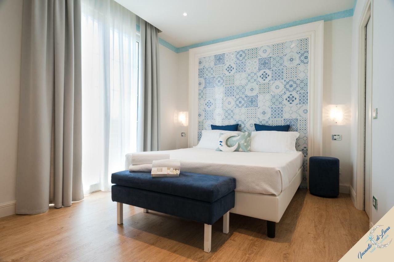 Incanto Di Luna Hotel Сірміоне Екстер'єр фото